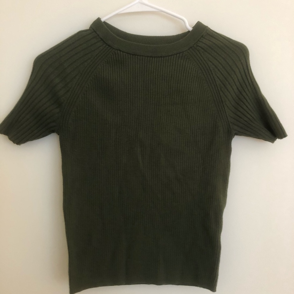 forest green top